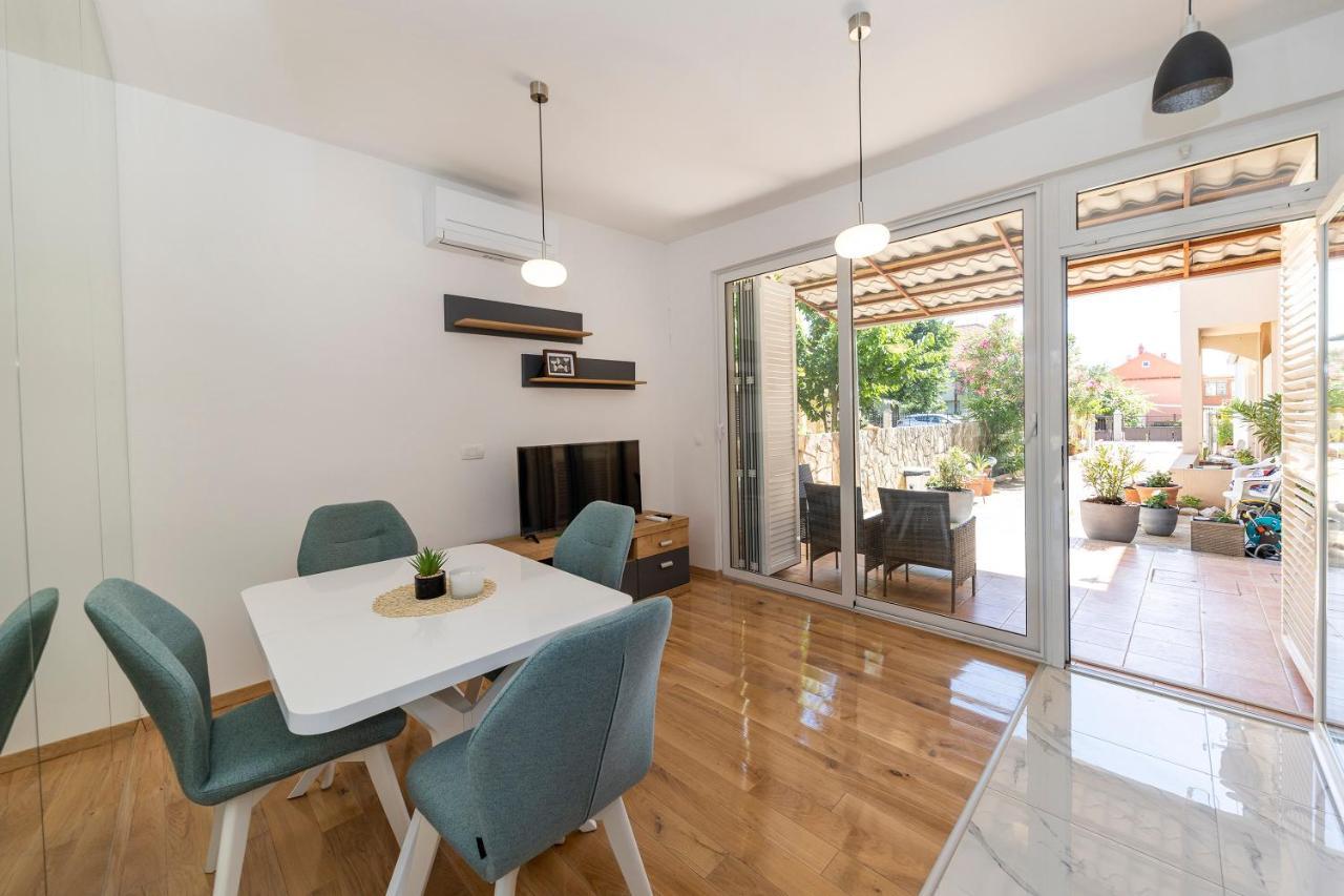 Apartamento Duffys Zadar Exterior foto